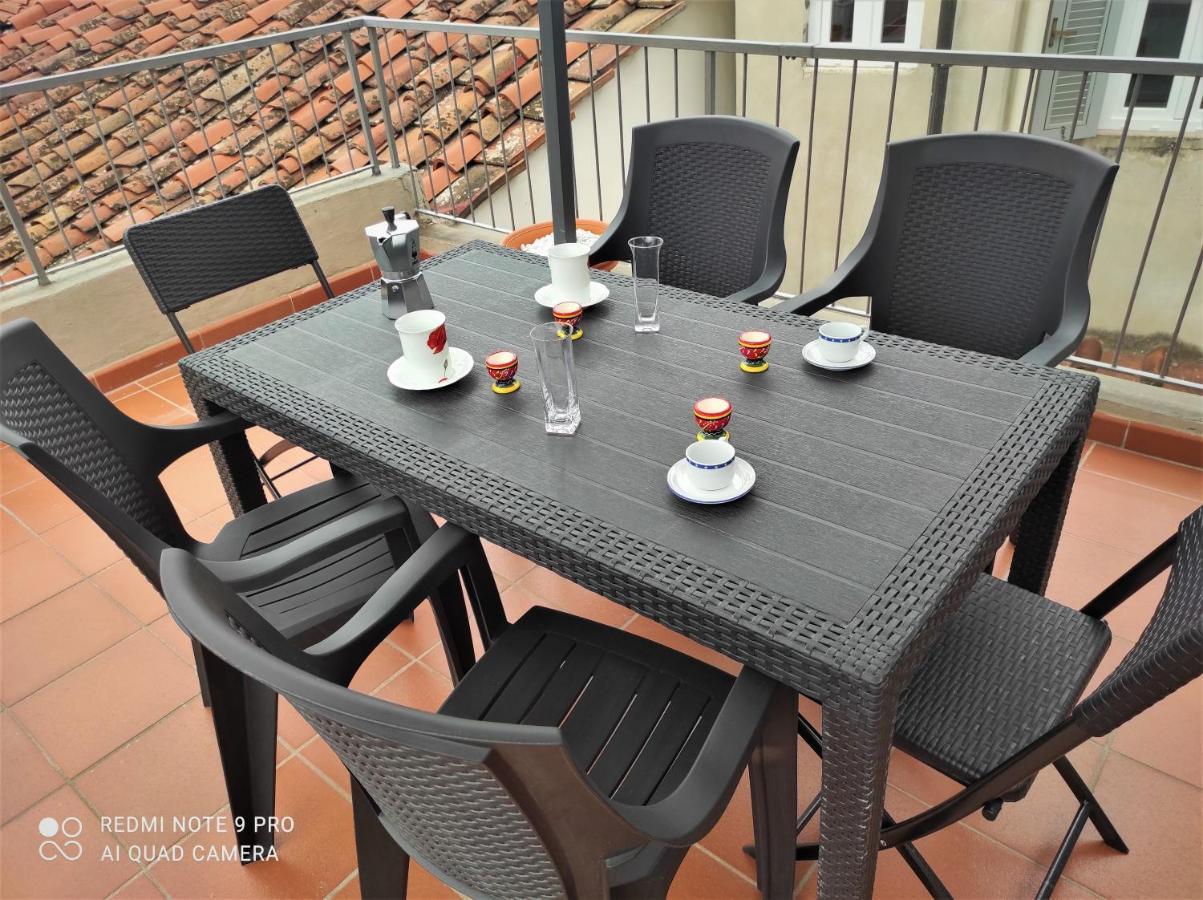 Attico Rucellai Con Terrazza Super Vista Lägenhet Florens Exteriör bild